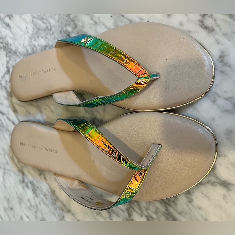 Butterflytwists flip flops, metallic rainbow and cream upper, Size 7